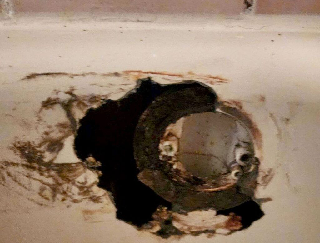 major tub repairs